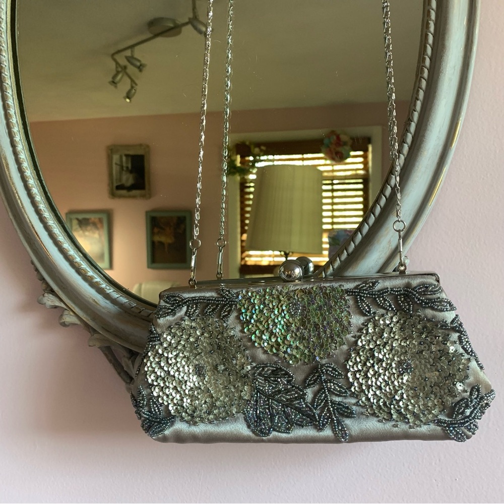 Chic Silver Beaded Evening Clutch